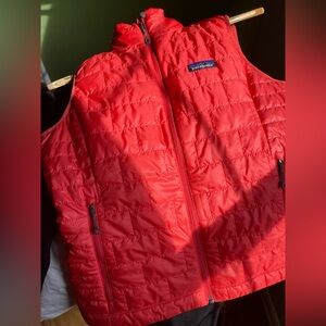 Patagonia Women's Bright Red Nano puff vest size S
